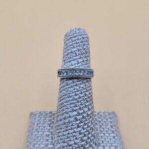 Size 5 Sterling Silver Beautiful Channel Cubic Zirconia Gems Ring A5017